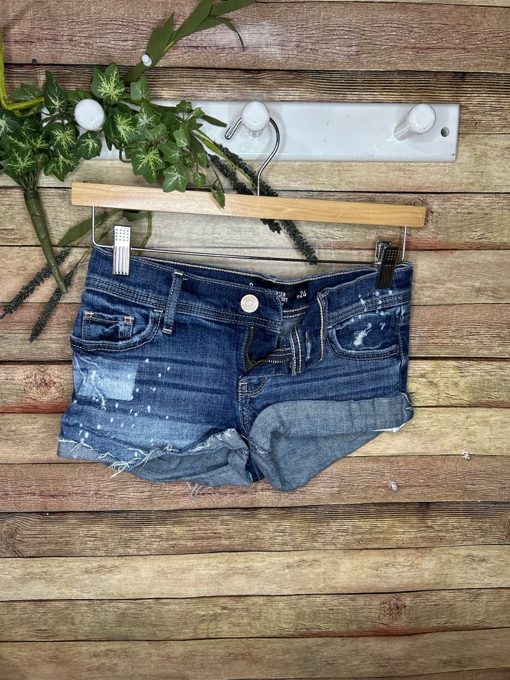 HOLLISTER Short Short Low Rise Denim Shorts Size 0